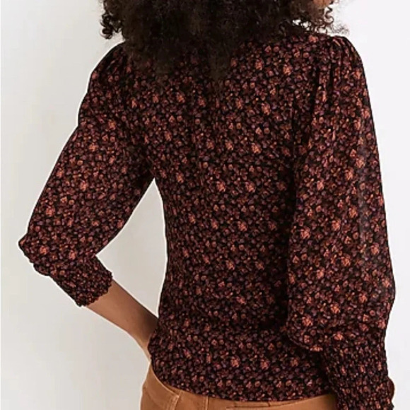 Madewell | Orchard Floral (Re)sourced Georgette Smocked-Cuff Button-Front Top - Picture 2 of 7